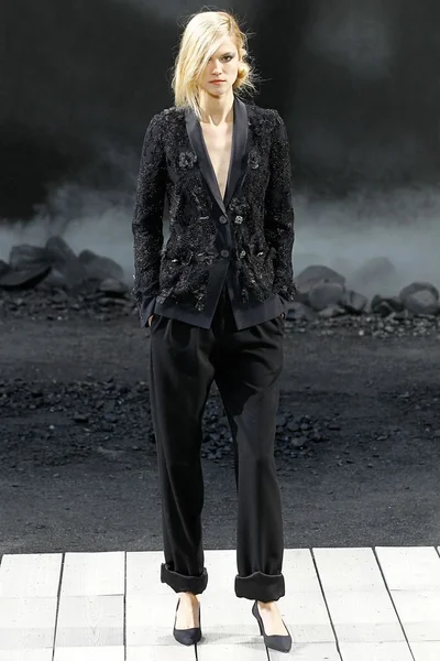 Look 65